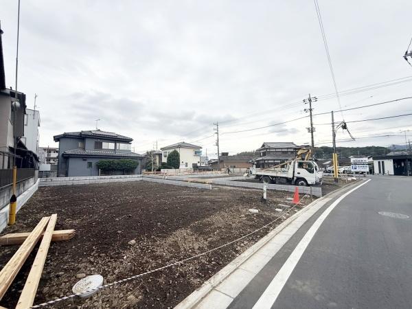 (前面道路含む現地写真)