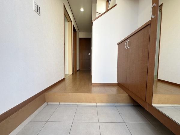 (玄関)