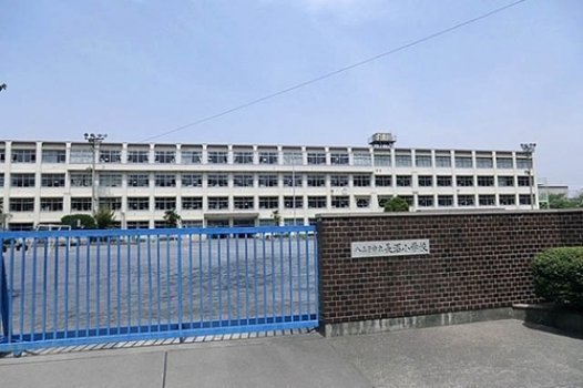 八王子市立長沼小学校(小学校)