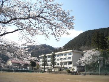 八王子市立恩方中学校(中学校)