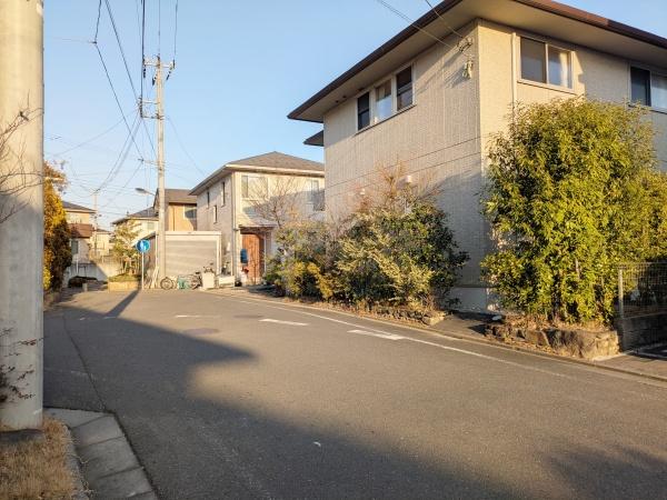 (前面道路含む現地写真)