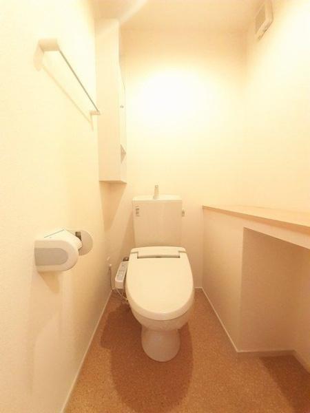 (トイレ)