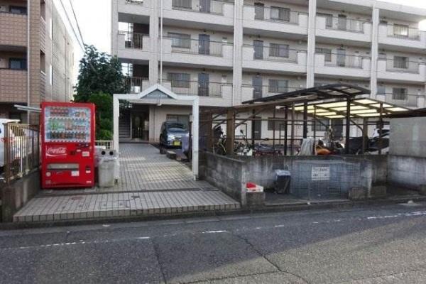 (エントランス)