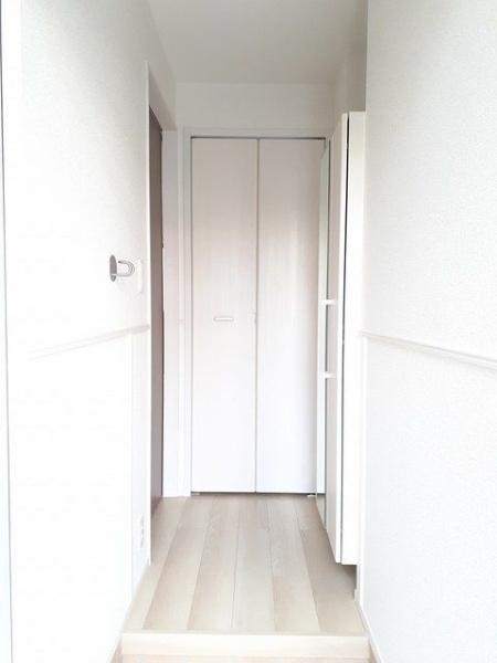 (玄関)