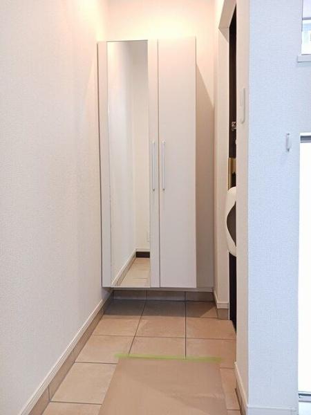 (玄関)