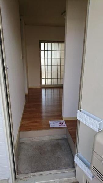 (玄関)