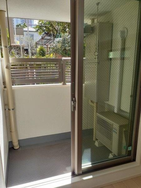 (バルコニー)