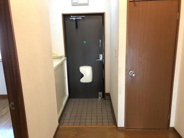(玄関)