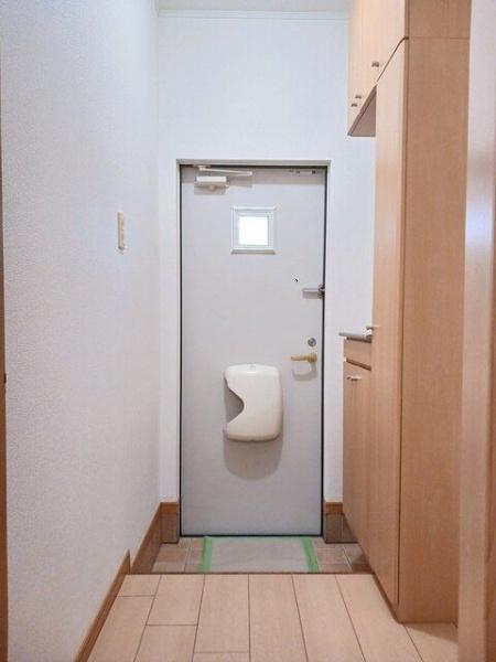 (玄関)