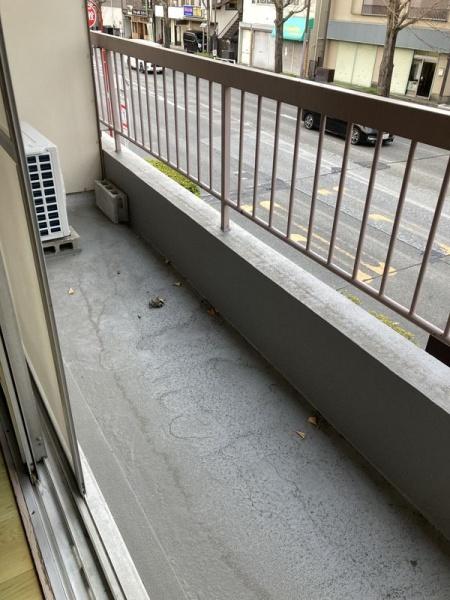 (バルコニー)