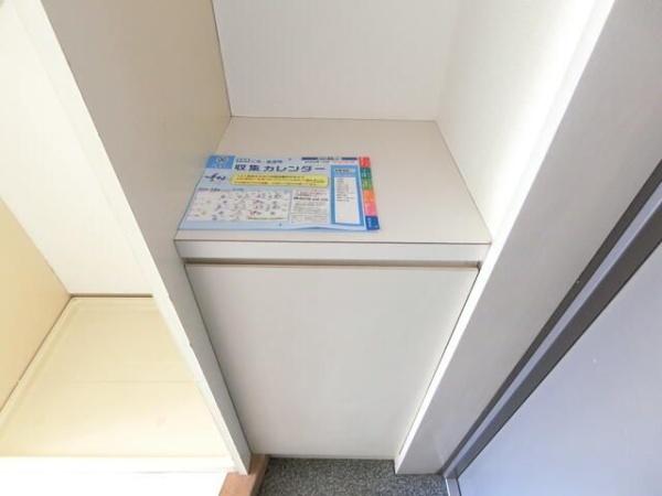 (玄関)