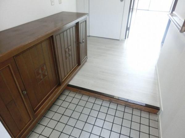 (玄関)