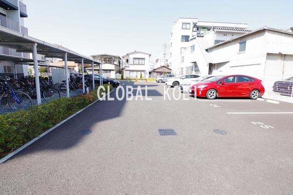 (駐車場)