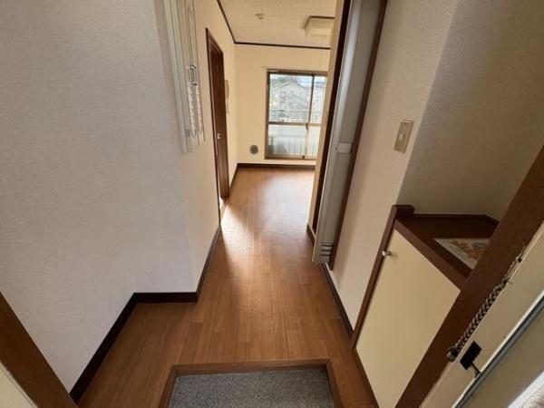 (玄関)