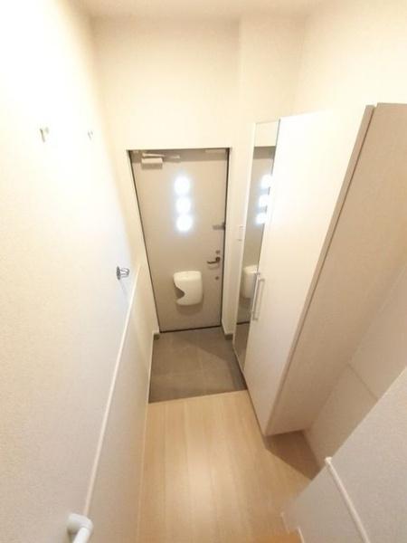 (玄関)