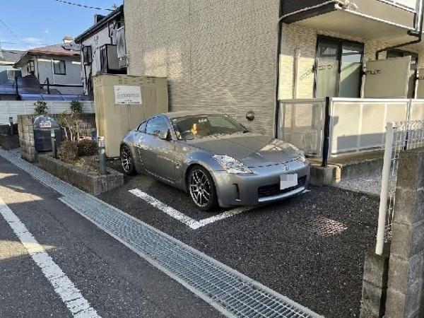 (駐車場)