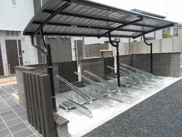 (駐車場)