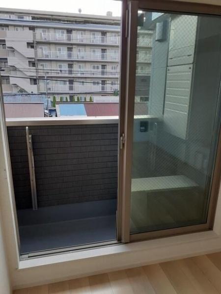 (バルコニー)