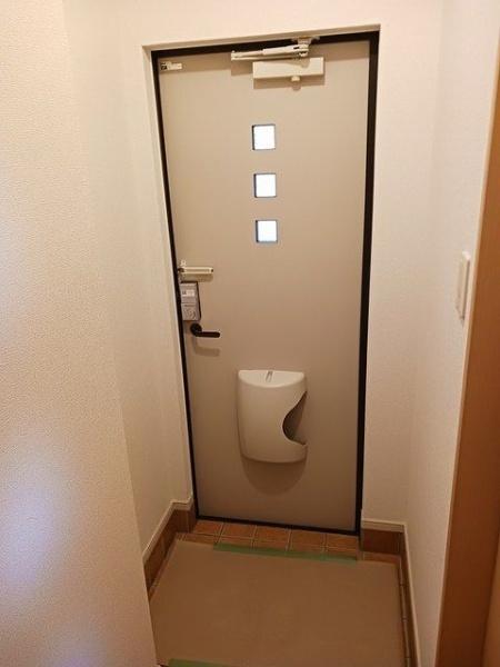 (玄関)